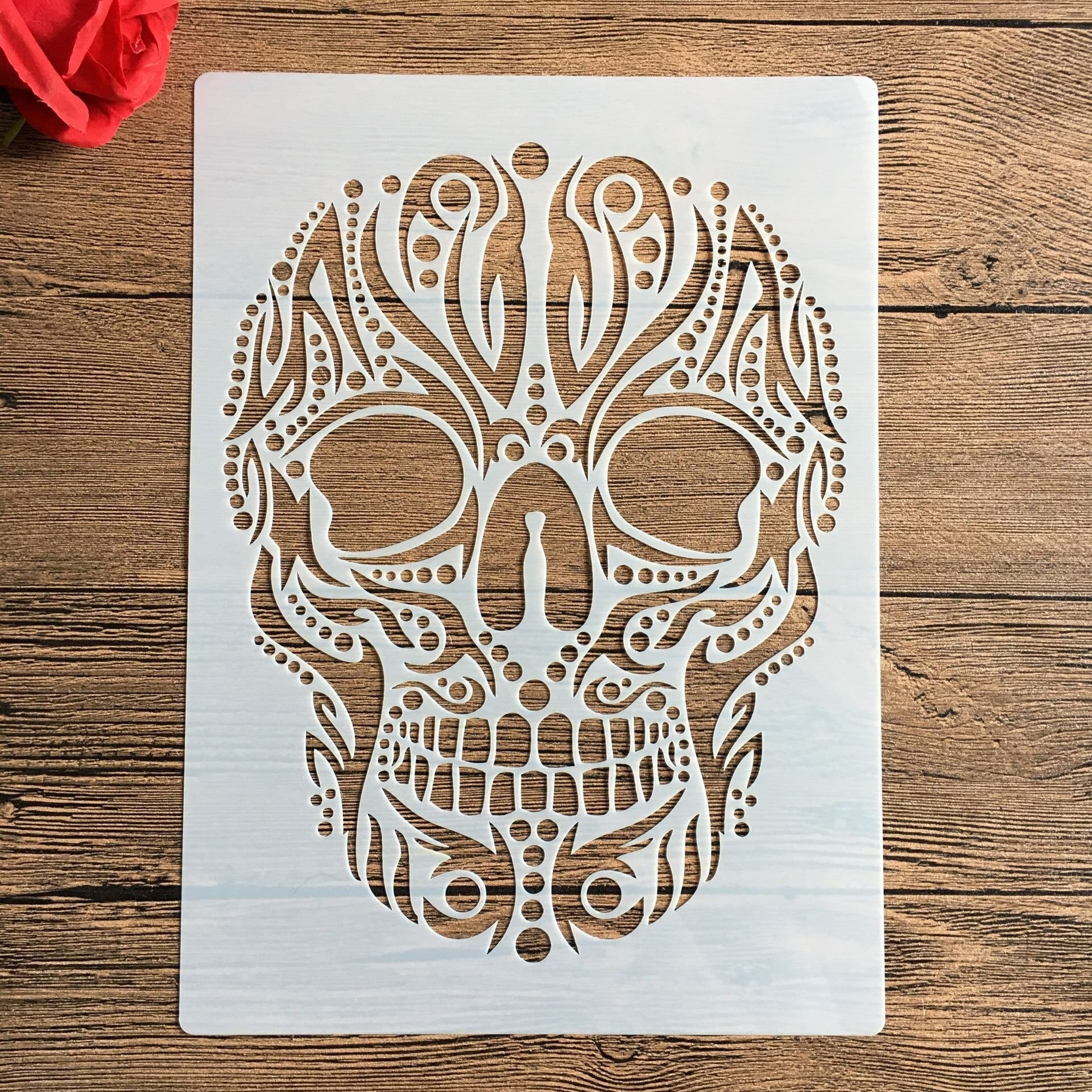 Pochoir Tribal Skull