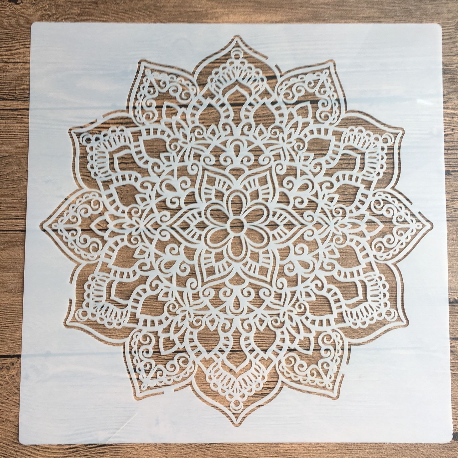 Mandala en Pochoir de Qualité