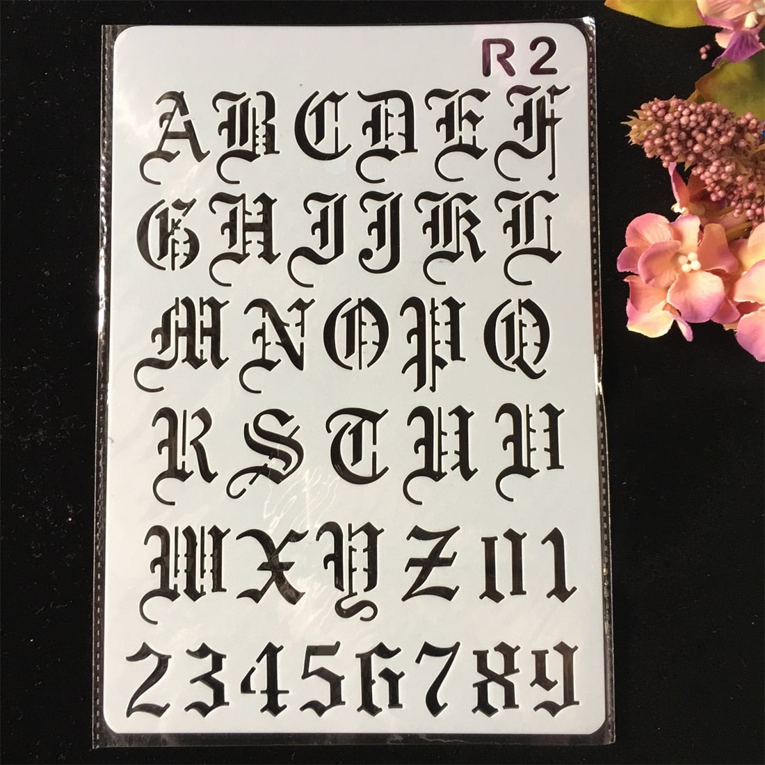 Pochoir Alphabet Gothique