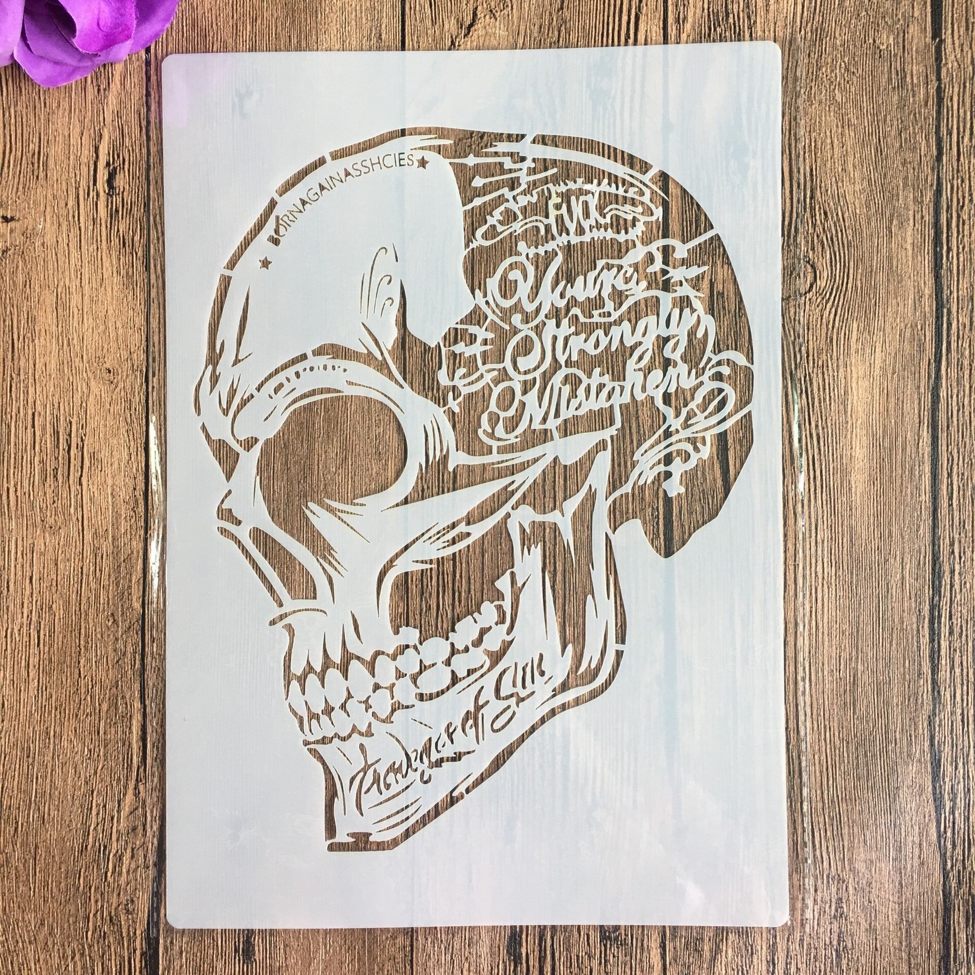 Pochoir Tribal Skull